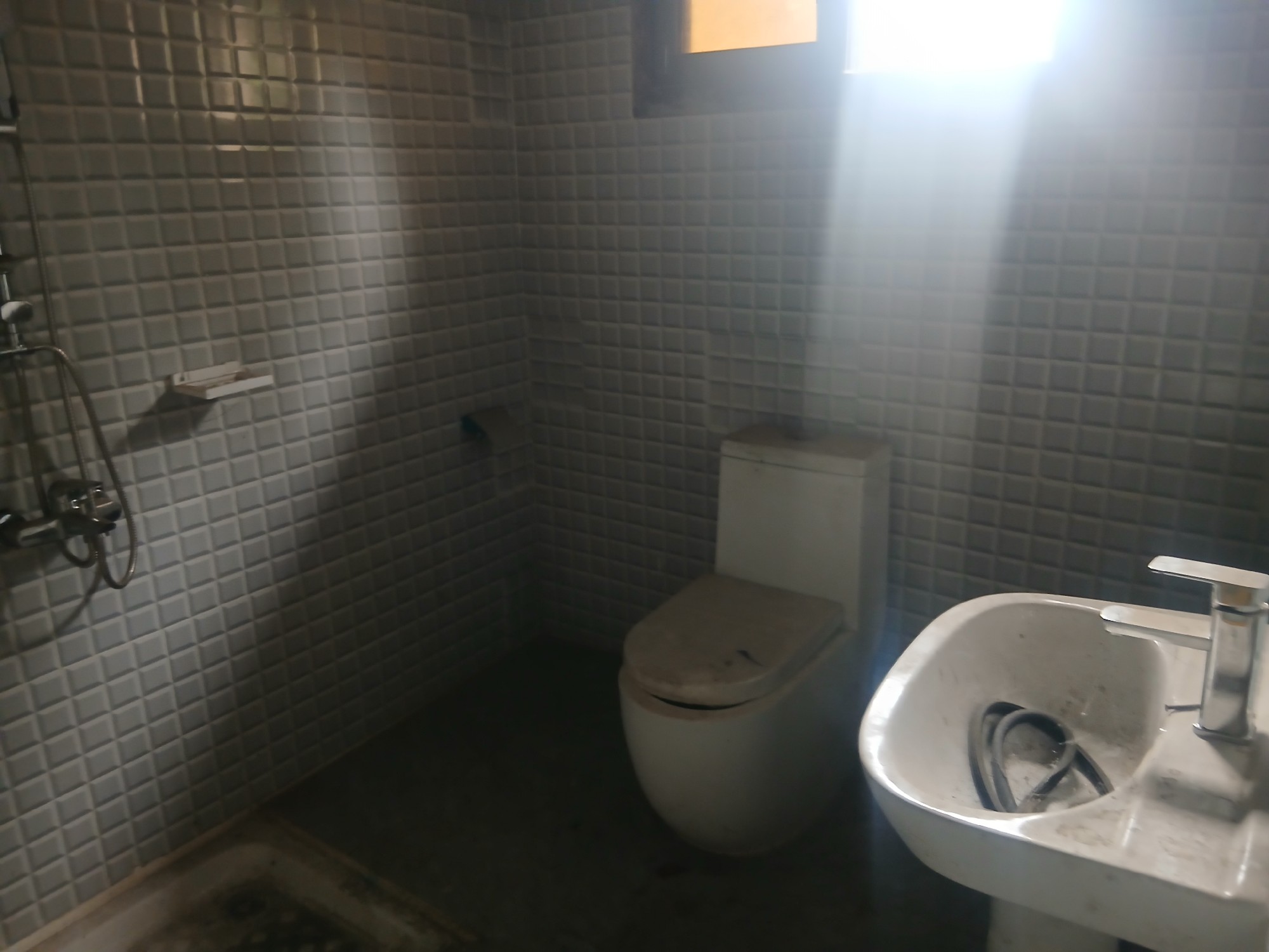 scaled_1691384 Appartement à Louer – Macampagne, Kinshasa