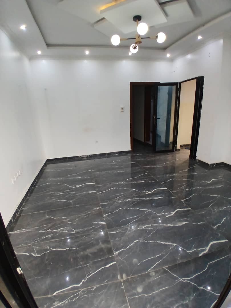 scaled_1691493 Appartement à Louer – Kintambo, Kinshasa