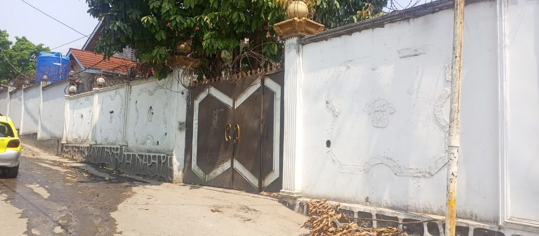 Parcelle-Terrain à Vendre – Macampagne, Kinshasa