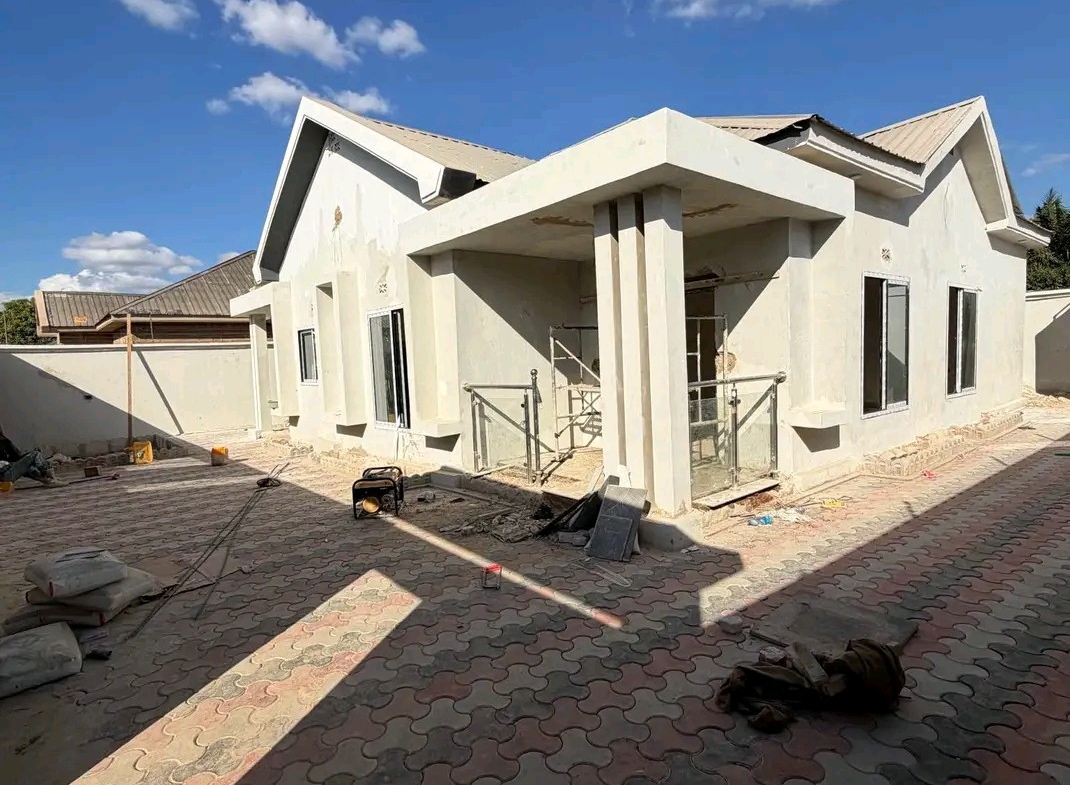MAISON NEUVE À VENDRE VILLE DE LUBUMBASHI