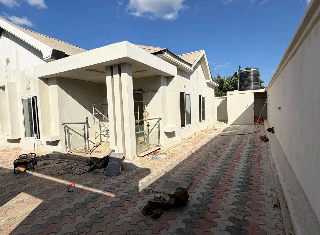 MAISON NEUVE À VENDRE VILLE DE LUBUMBASHI