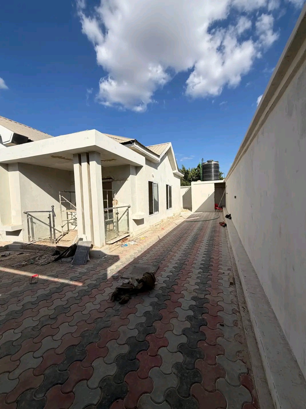 MAISON NEUVE À VENDRE VILLE DE LUBUMBASHI