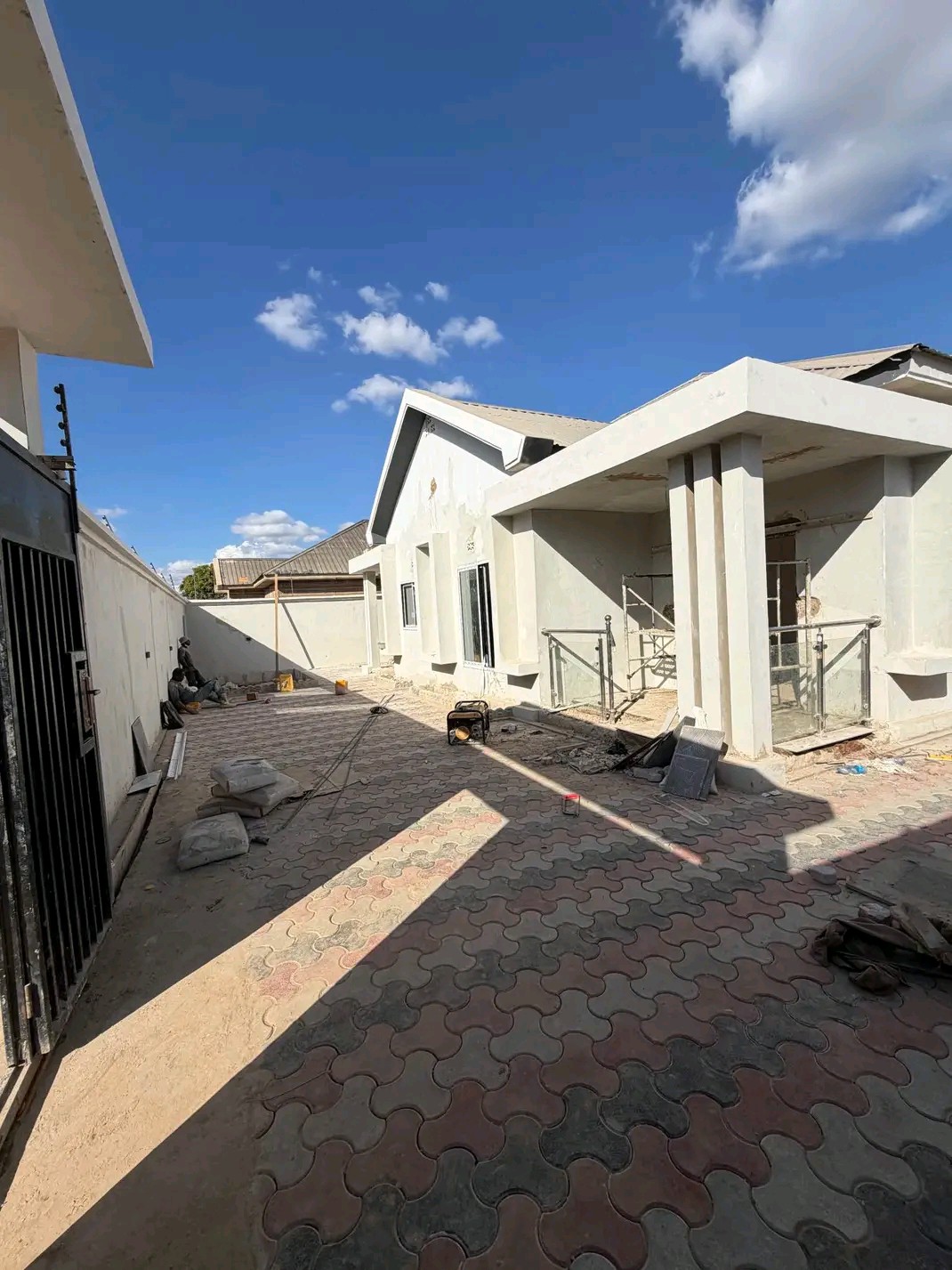 MAISON NEUVE À VENDRE VILLE DE LUBUMBASHI