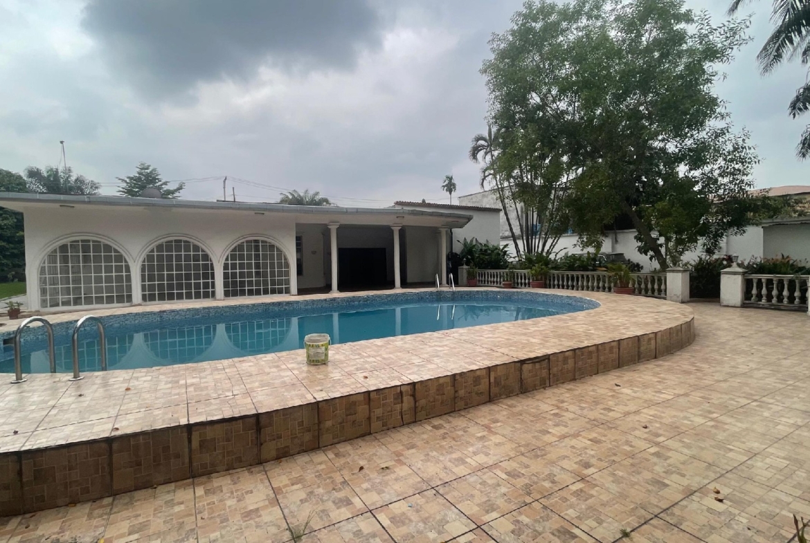Villa à Louer – Gombe, Kinshasa