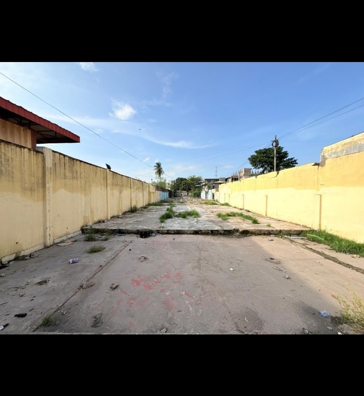 Parcelle-Terrain à Vendre – Gombe, Kinshasa