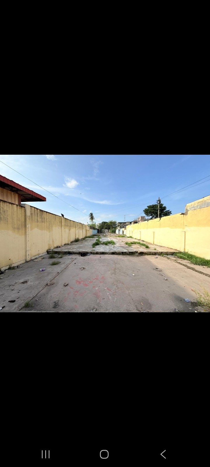 scaled_459740 Parcelle-Terrain à Vendre – Gombe, Kinshasa