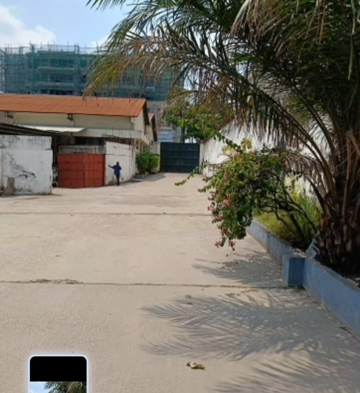 Ferme-Concession à Vendre – Gombe, Kinshasa