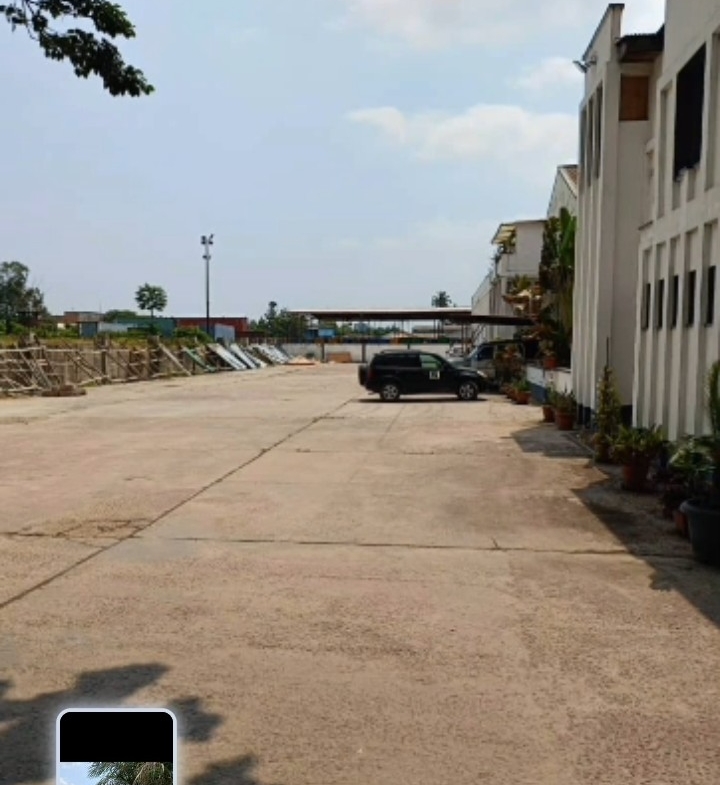 Ferme-Concession à Vendre – Gombe, Kinshasa