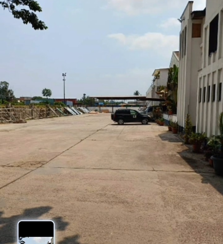 Ferme-Concession à Vendre – Gombe, Kinshasa