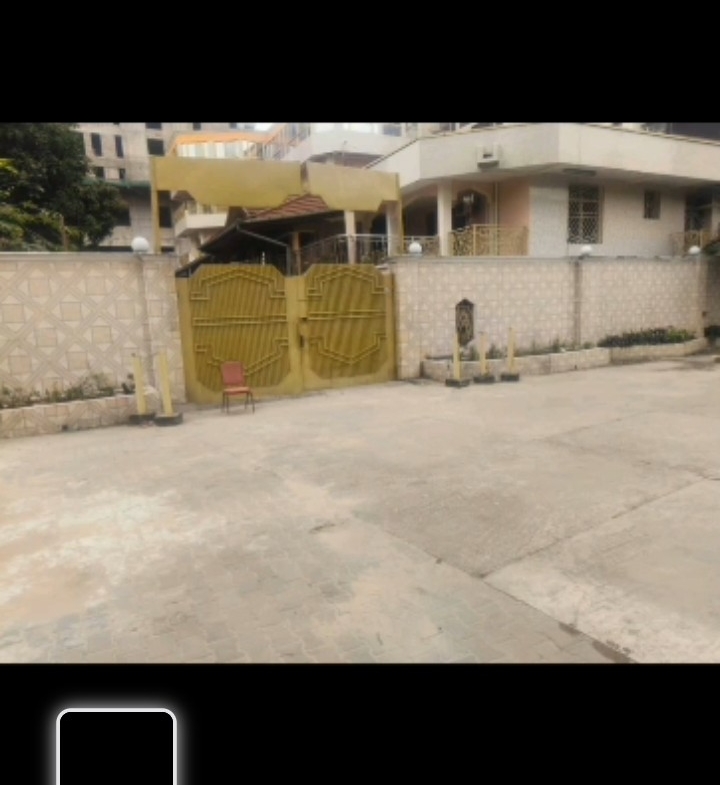 Parcelle-Terrain à Vendre – Gombe, Kinshasa