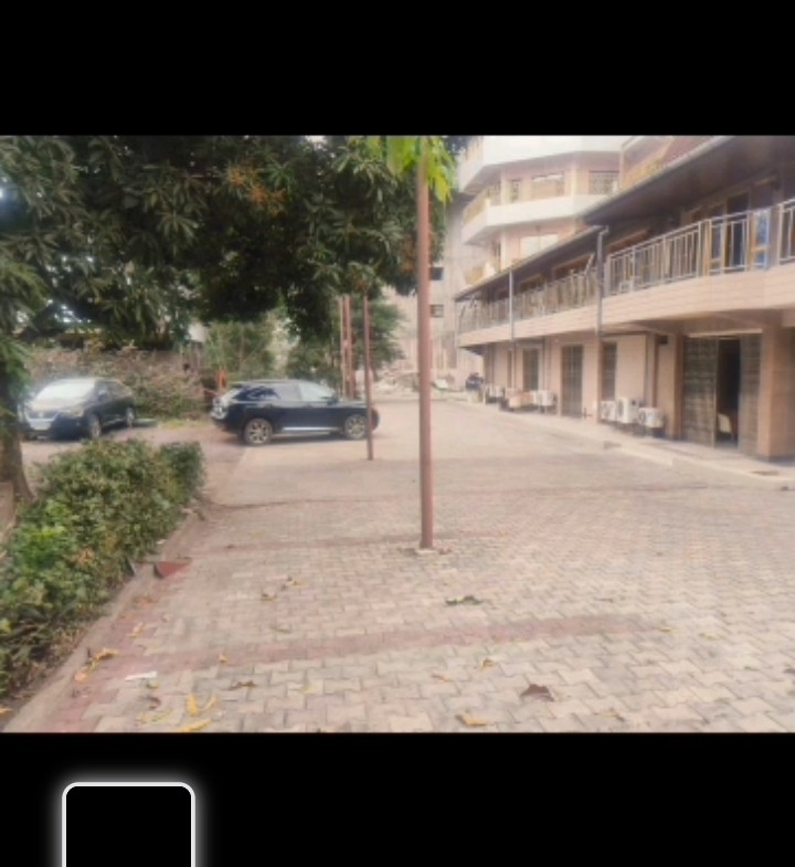 Parcelle-Terrain à Vendre – Gombe, Kinshasa