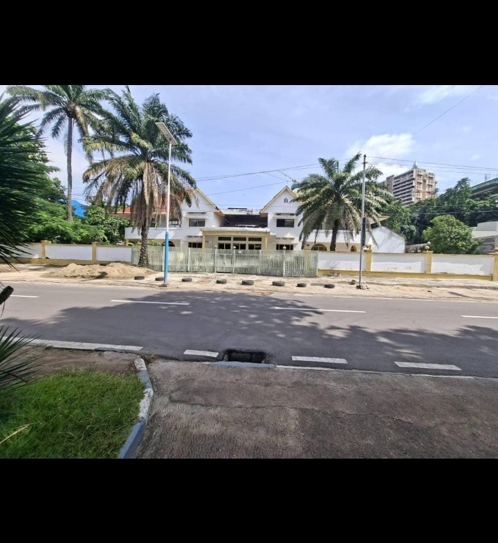 Villa à Vendre – Gombe, Kinshasa