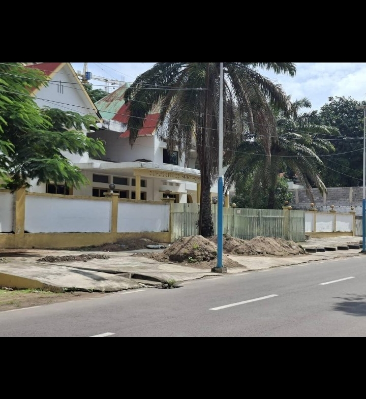 Villa à Vendre – Gombe, Kinshasa