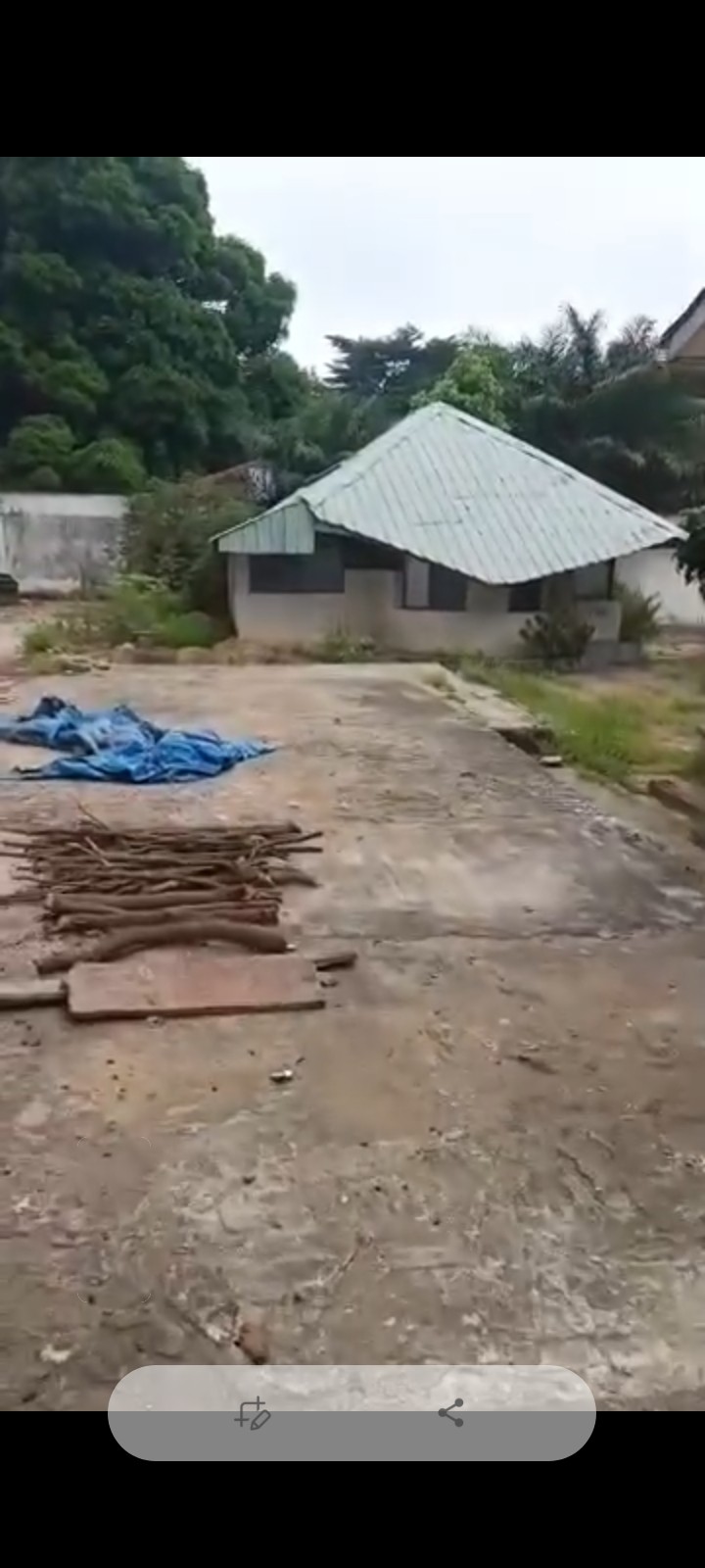 scaled_485718 Villa à Vendre – Gombe, Kinshasa