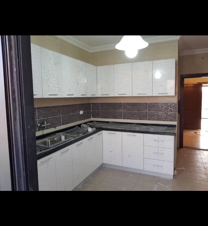 Immeuble à Vendre – Limete, Kinshasa