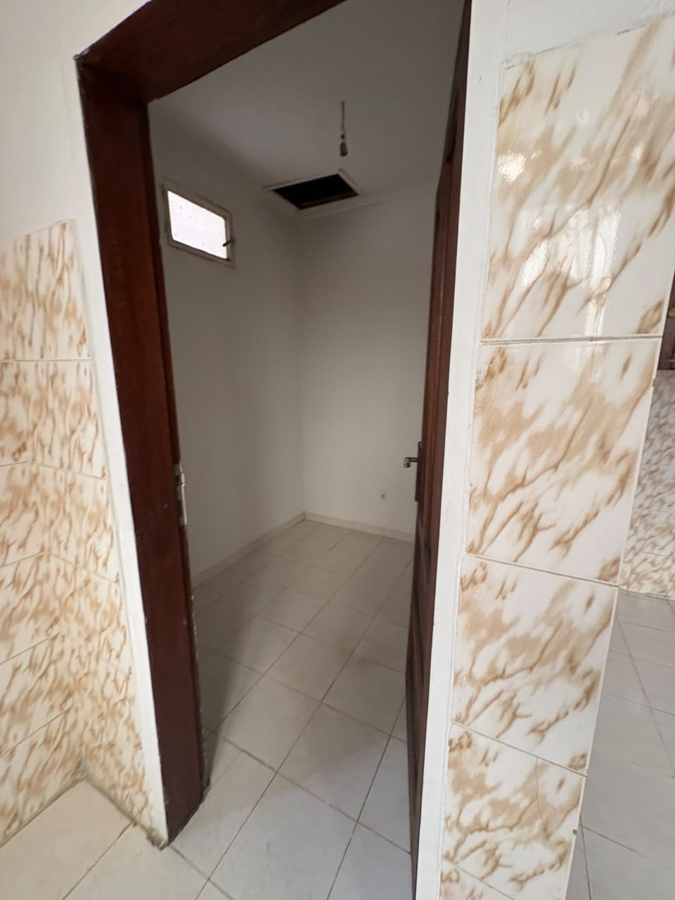 scaled_572608 Appartement à Louer – Ngaliema, Kinshasa