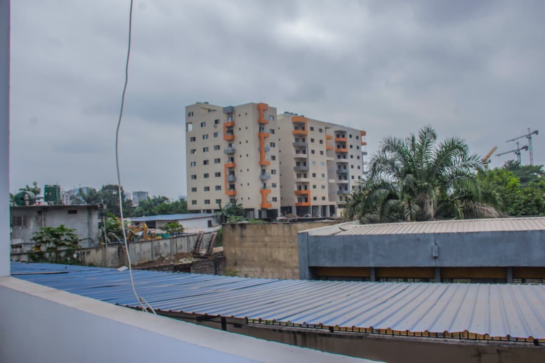 Appartement Meublé à Louer – Gombe, Kinshasa