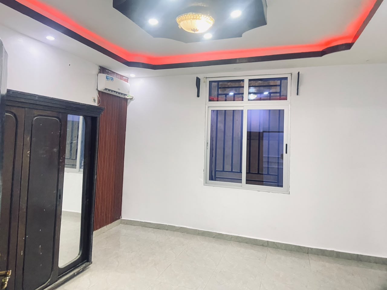 Appartement au rez-de-chaussée mis en location à Gombe