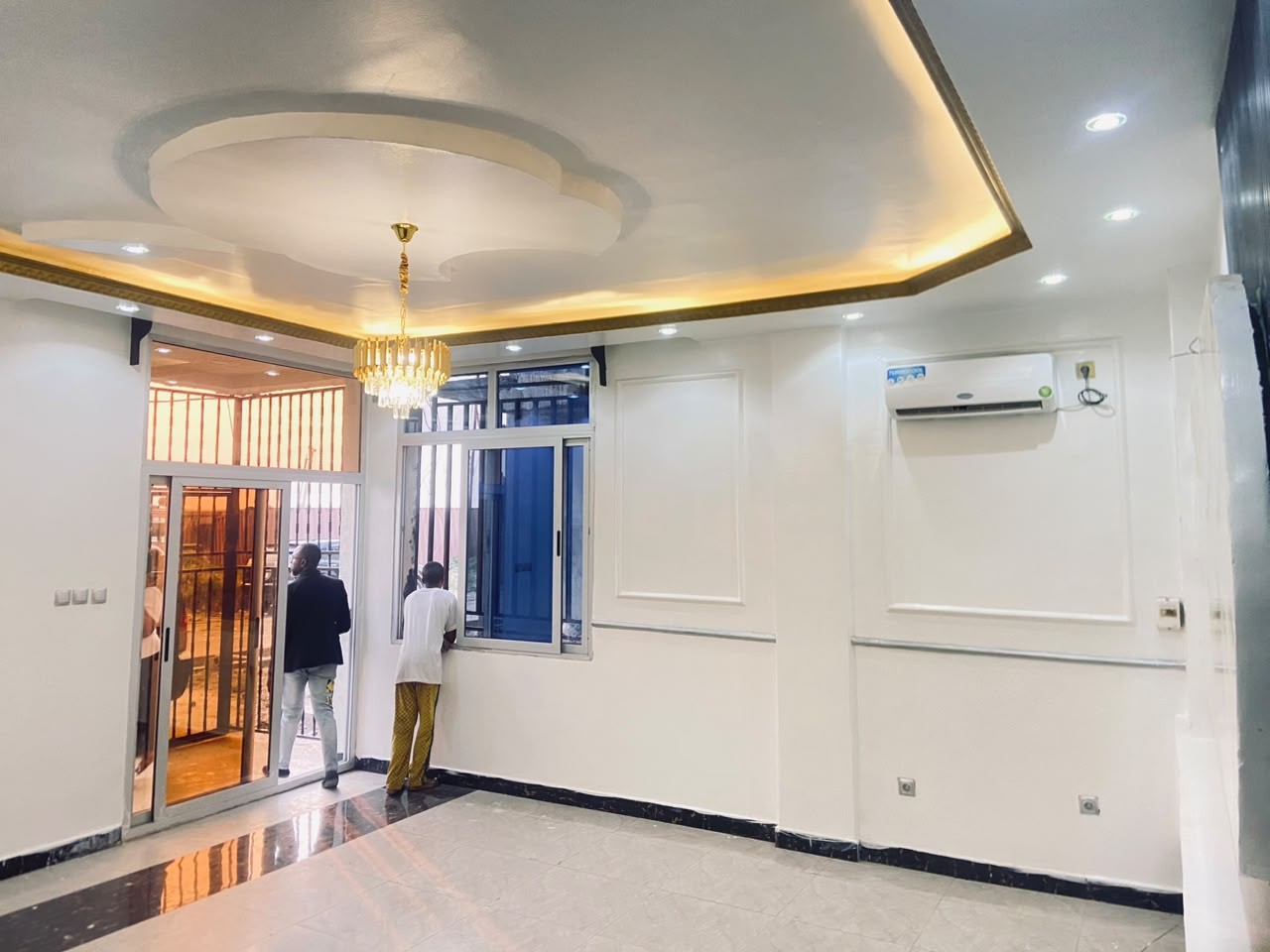 Appartement au rez-de-chaussée mis en location à Gombe