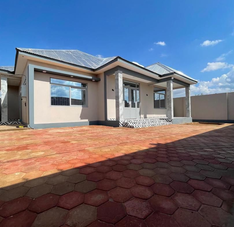 Maison à Vendre – Golf Plateau 1, Lubumbashi
