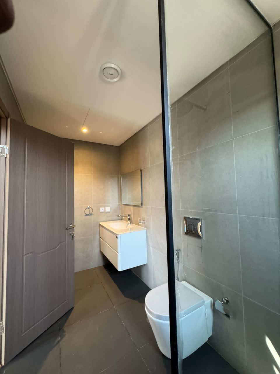 A LOUER 4 APPARTEMENT IDENTIQUE A LUBUMBASHI